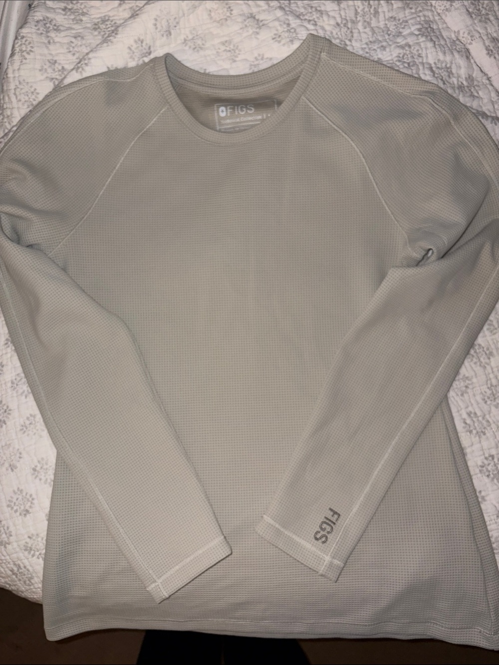Figs Long Sleeve Top in Light Gray